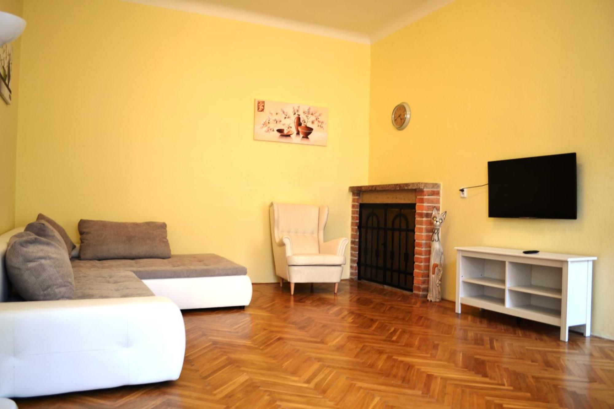 Sunflower 2Bdr Flat By Ruterra Prague Luaran gambar