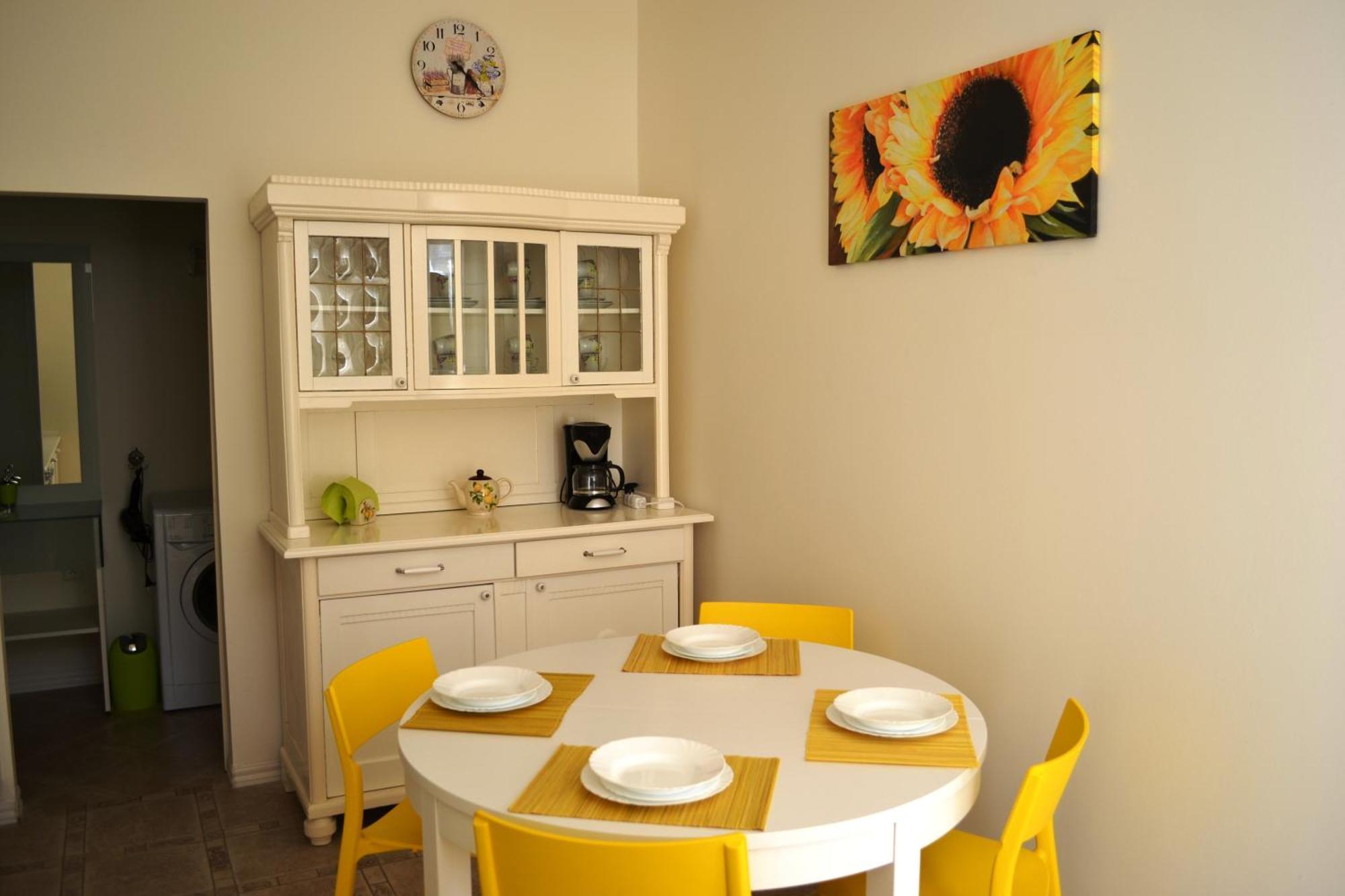 Sunflower 2Bdr Flat By Ruterra Prague Luaran gambar